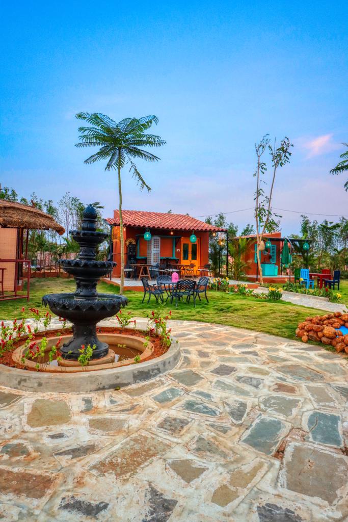 5,673 sq.ft - 18,556 sq.ft - Madinayakanahalli, Mandikallu, Chikkaballapur - C251024 - Image 2